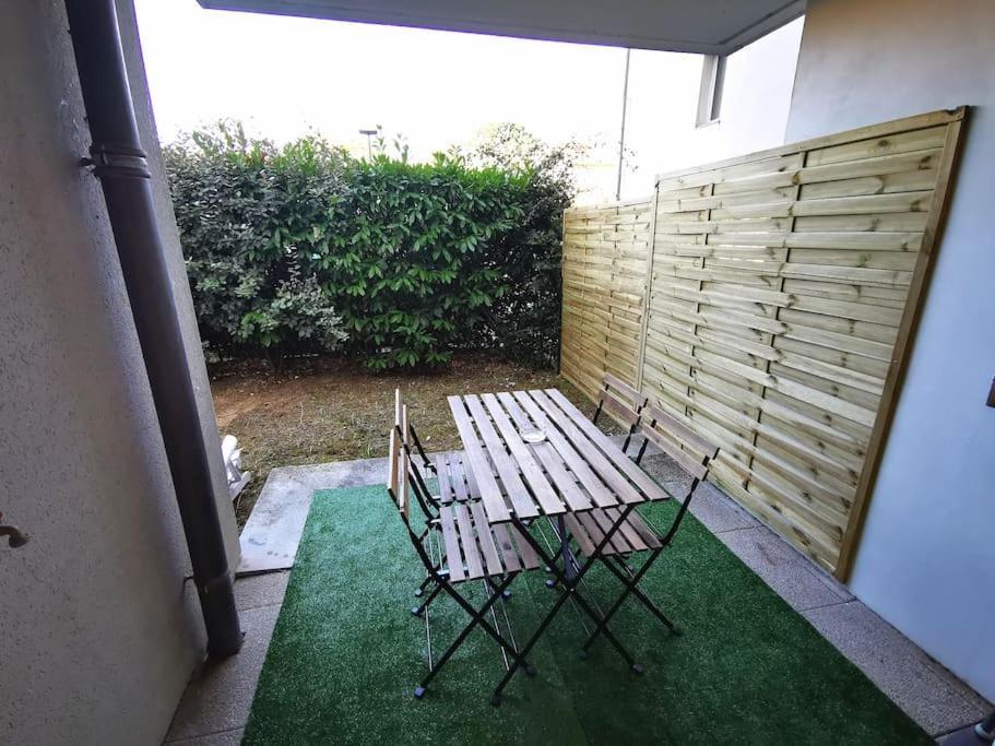 Grand Studio Lumineux Et Sa Terrasse Au Calme Toulouse Eksteriør bilde